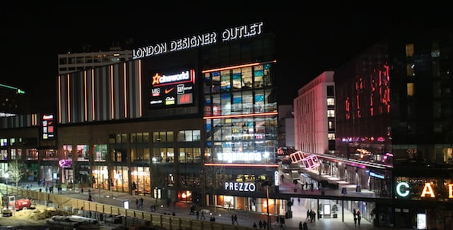 London Designer Outlet at night